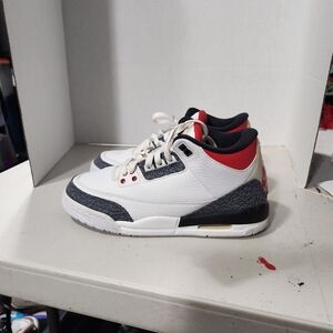 Nike AIR JORDAN 3 RETRO DENIM FIRE RED SIZE 5.5, NO INSOLE